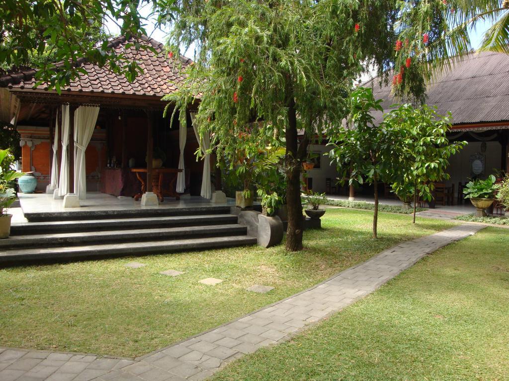 Puri Maharani Boutique Hotel Denpasar Exterior foto